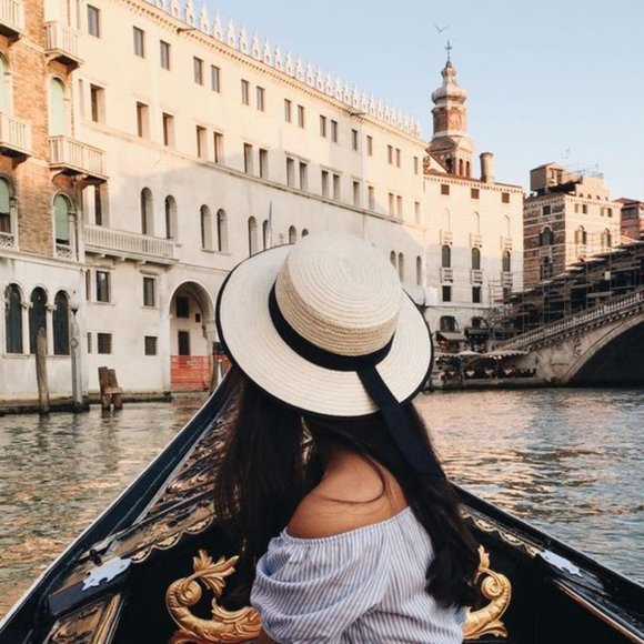 Meet your Posher, Annabelle - Picture 1 of 1